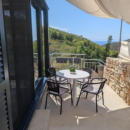 Villa Rural House Pikola With Sea View On Vis Island Komiža Exterior foto
